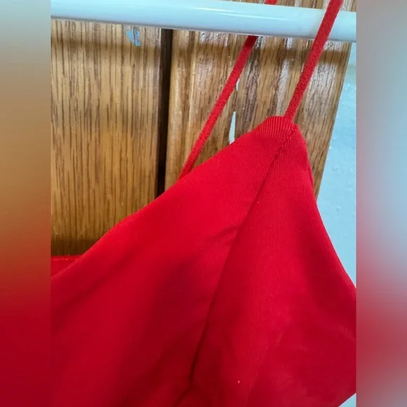 Garage size, x-small red Cami, like new - Picture 3 of 4